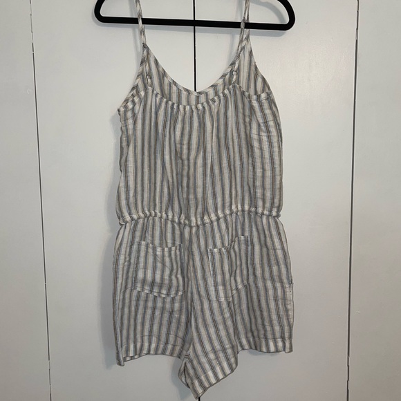Lou & Grey by Loft Linen Romper - Picture 2 of 4